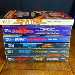 VTG Star Trek & Star Trek: The Next Generation paperback books (lot of 6)